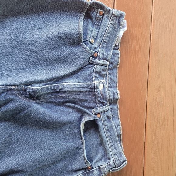 Men's Levi 550 Straight Leg Jeans - Picture 7 of 10